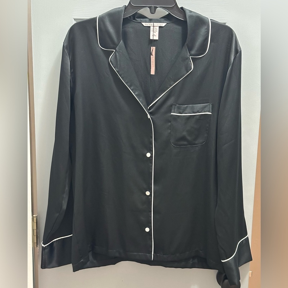 NEW Victoria's Secret Black Satin Button Down Sleep Shirt w/White Trim Sz Medium